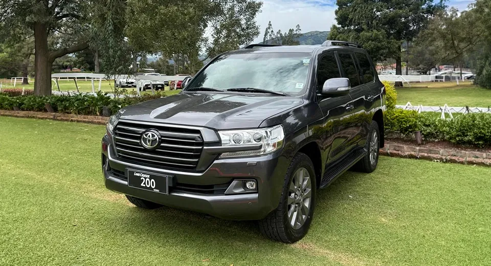 land-cruiser-200.webp