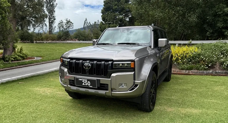 land-cruiser-250.webp