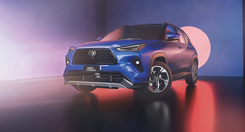 yaris-cross-2026_Mesa de trabajo 1.webp